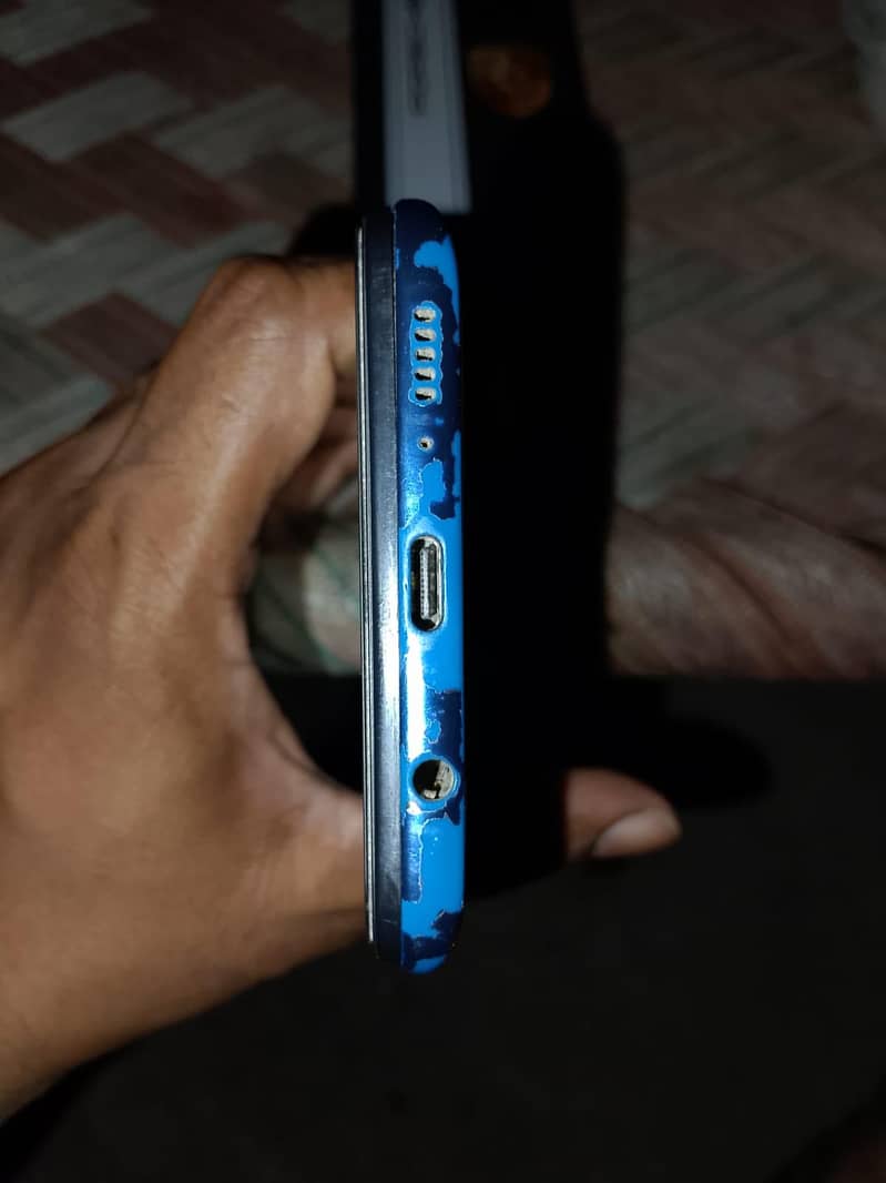 Samsung a30 4 64 glass break but working all ok  exchange possible 2