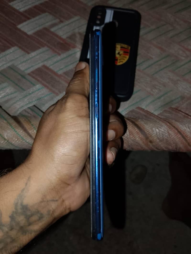 Samsung a30 4 64 glass break but working all ok  exchange possible 5