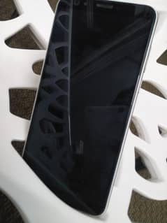 HUAWEI Y7 PRIME 4 64 GB urgent sale no 03139845694