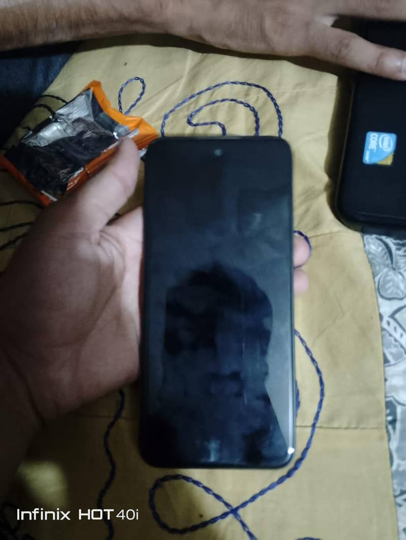 Infinix hot 50i all ok only 1month use 10/10 condition 6/128 with box 5