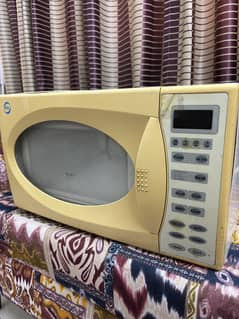 Microwave Oven in good condition