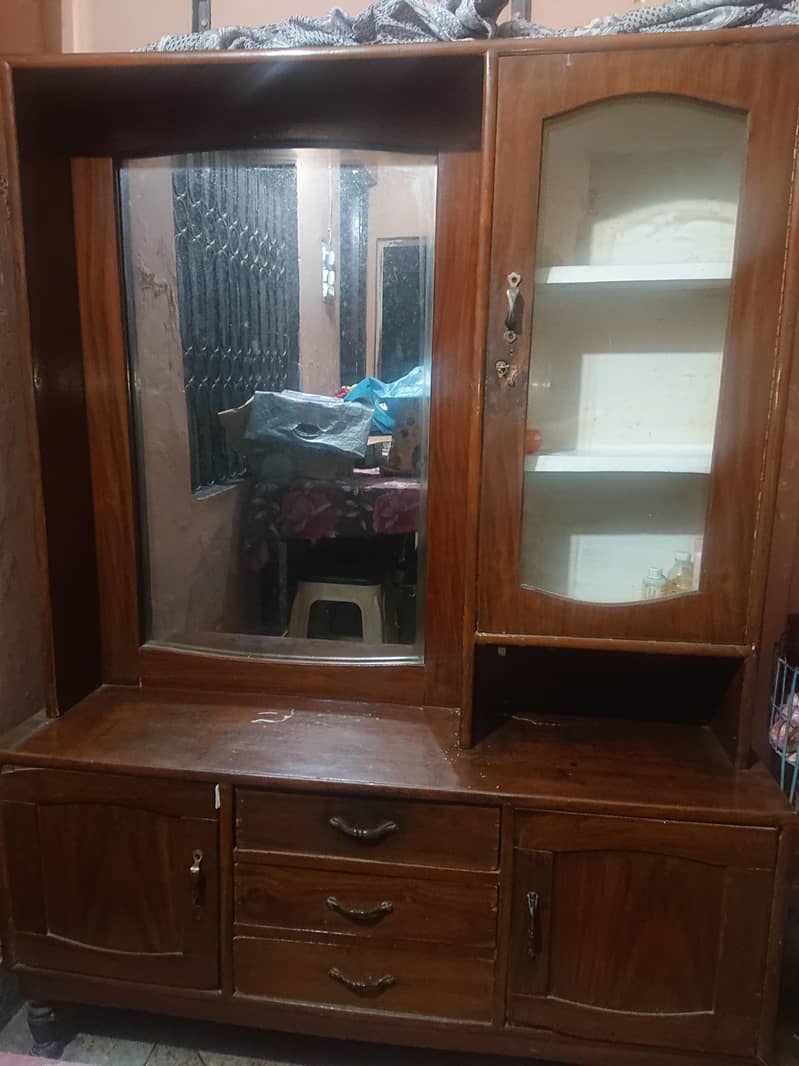 Dressing Table 0