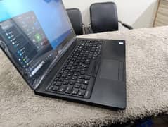 Dell latitude 5570 i5 6th gen with 15.5 inches FHD Display