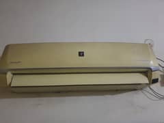 sharp A. C 2 ton