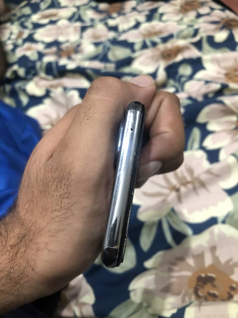 One plus N2 10/10 with complete box 1