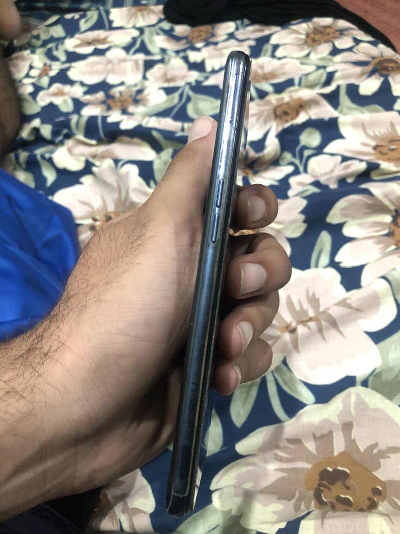 One plus N2 10/10 with complete box 2