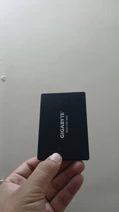 256gb gigabyte ssd
