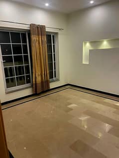 35x70 10 Marla Upper Portion For Rent G-13