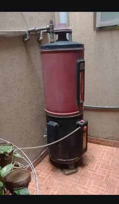 Geyzer for sale working condition