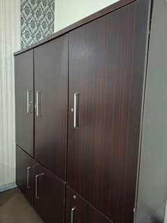 Almari 3 Door