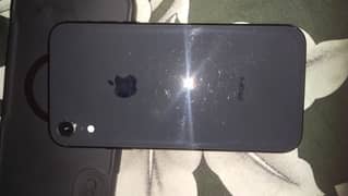 i phone XR (EXCHANGE POSSIBLE)