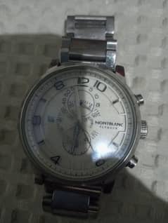 looks like a brand new watch
