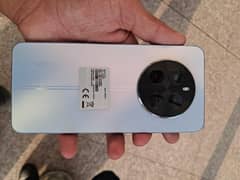 Realme 12  8+8  256