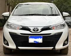 Toyota Yaris ativ x cvt