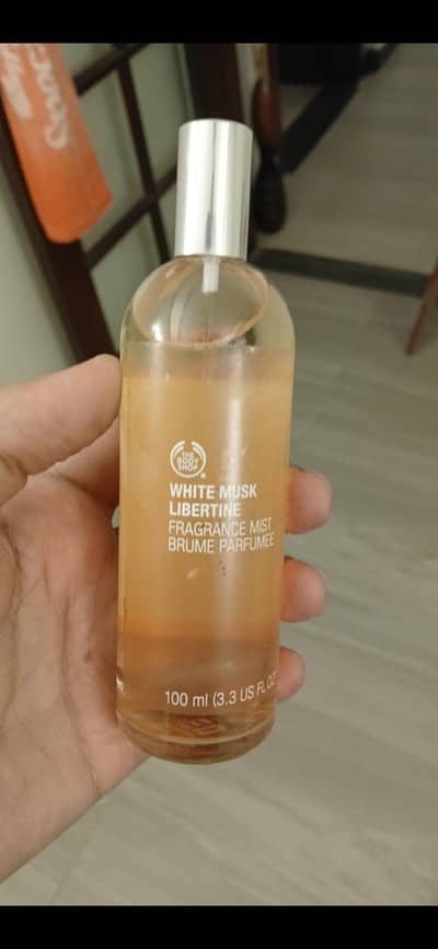 The body shop white musk ladies mist bragrance brand new