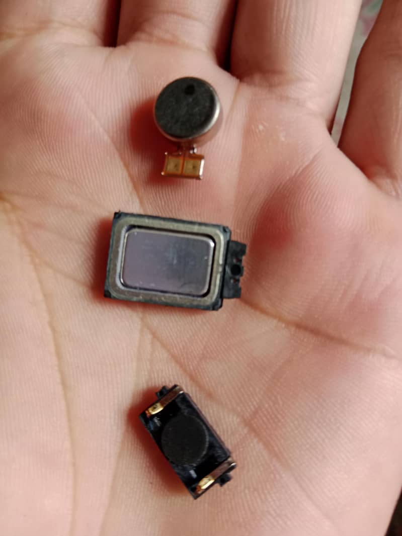 SAMSUN A32 ALL ORIGINAL PART AVAILABLE WITH BOX 5