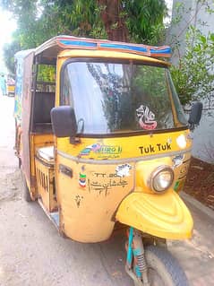Autu 6 seter Tuk Tuk