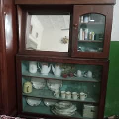 showcase + Dressing