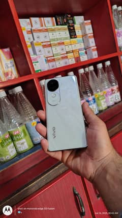 vivo V40e