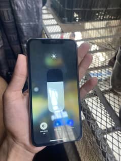Iphone xsmax PTA dual sim 256 gb gold color read description plx