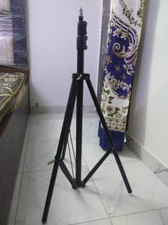 Tripod stand