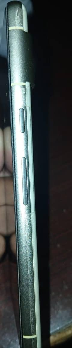 Google pixel 7 .