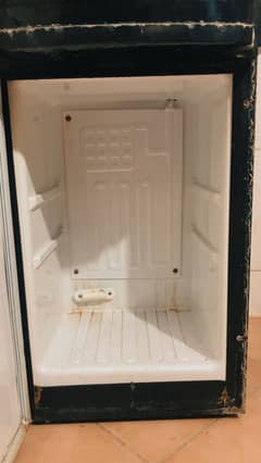 Homage Dispenser