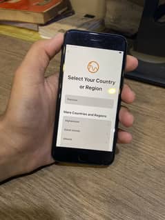 IPhone Se 2020 iCloud locked