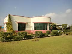 Palm Village Farmhouse Super Offer