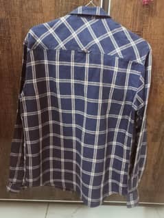 Men's Casual Shirt in Blue color for sale,medium size, Royal Tag