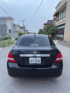 Nissan tida