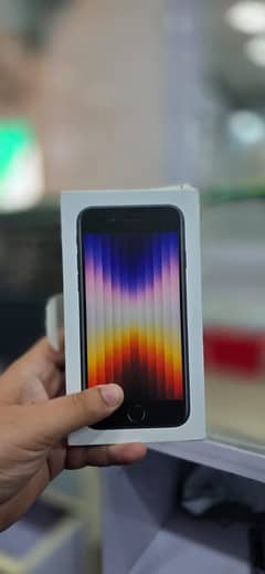 I Phone Se3 Brand New non active 64 Gb Jv