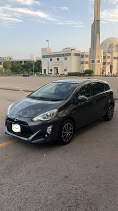 Toyota Aqua G LED Soft leather