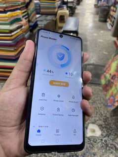 Infinix not 10 pro condition 10/8 original box with gaming phone