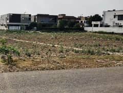 Pair of Kanal - Total 2 Kanal Top Location Plot No- 289 And 290 Block U Phase 7 DHA Lahore For Urgent Sale