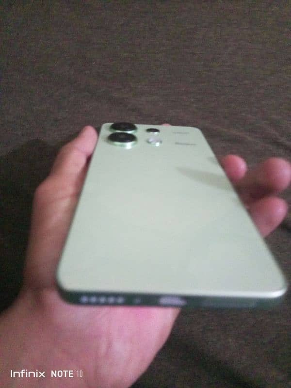 Readmi note 13 10/10 condition 11 month varenty 3