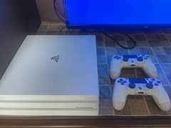 PS4 PRO 1TB SEALED