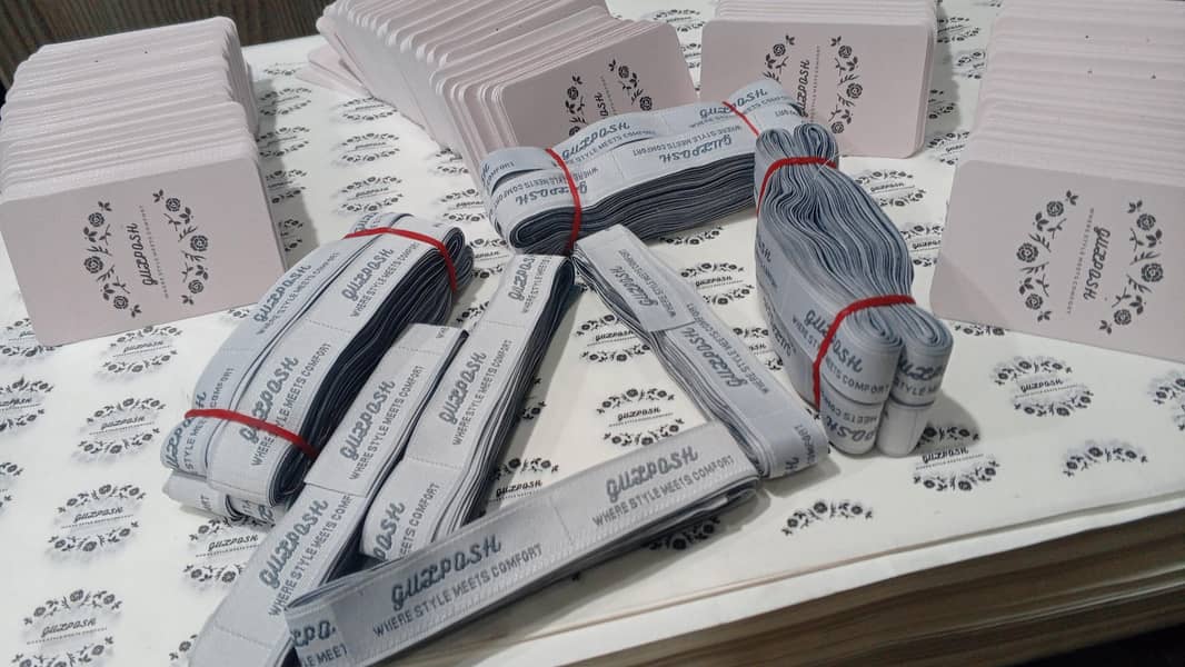 labels tags 12