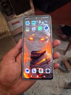 redme note 13  condition 10by10 with box charger original