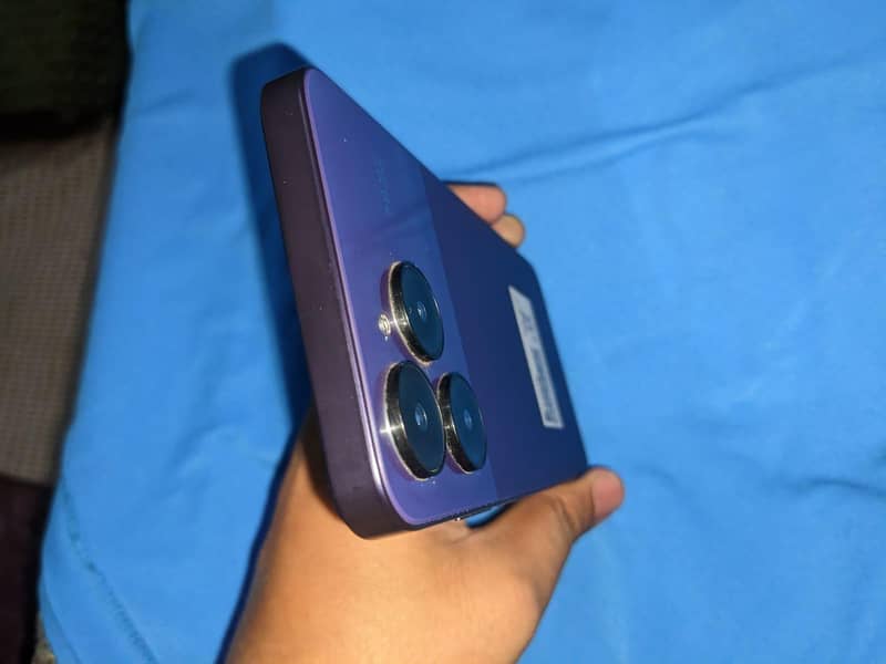 dcode sigl4 for sale only 3 month use 10/10 mobile 3