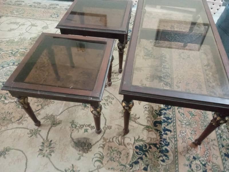 set of 3 tables 0