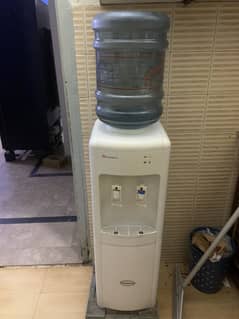 Dawlance water dispenser