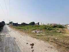 8 Kanal Corner Plot For Farm House Or Residence Available On Barki Road Near Foji Foundation