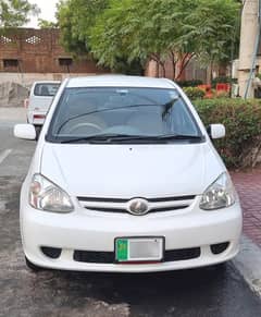 Toyota Platz 2005