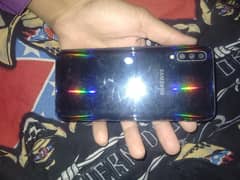 10by9 chalny mn all ok hai or kahi sy nai tota it's gaming phone