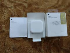 APPLE USB-C 20W POWER ADAPTER