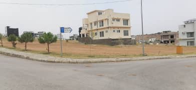 13 MARLA BOULEVARD CORNER PLOT AVAILABLE FOR SALE IN BLOCK G