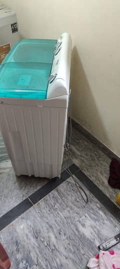 haier washing and spiner machine 10 by 10.