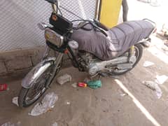 all ok normal condition genuine to genuine bike 03272936195