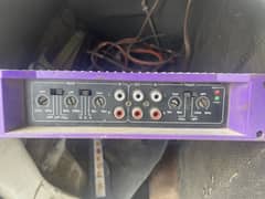 Amplifier and woofer
